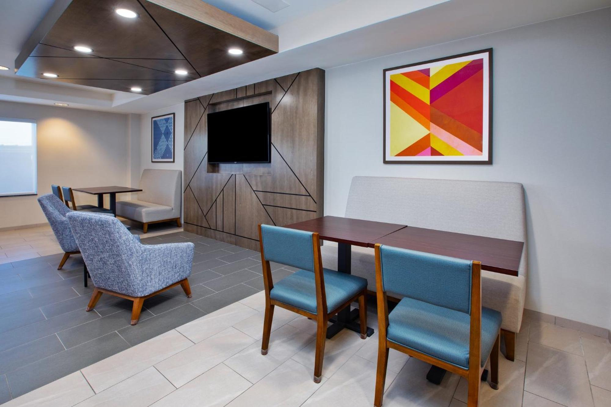Holiday Inn Express Fremont By Ihg Екстериор снимка
