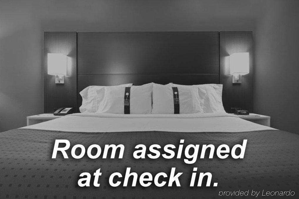 Holiday Inn Express Fremont By Ihg Екстериор снимка